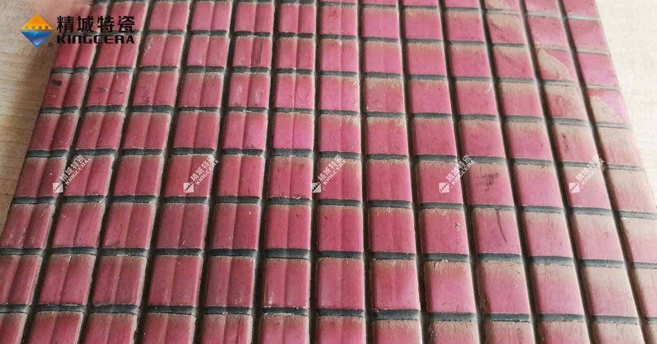 pg电子模拟器耐磨陶瓷衬板在圆筒混淆机中的应用及效果